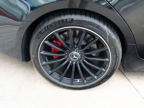 Used 2021 Mercedes-Benz AMG GT 63 image 10