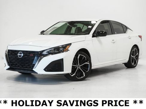 Used 2023 Nissan Altima 2.5 SR image 1