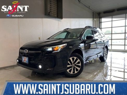 Used 2024 Subaru Outback Premium AWD/4WD image 1
