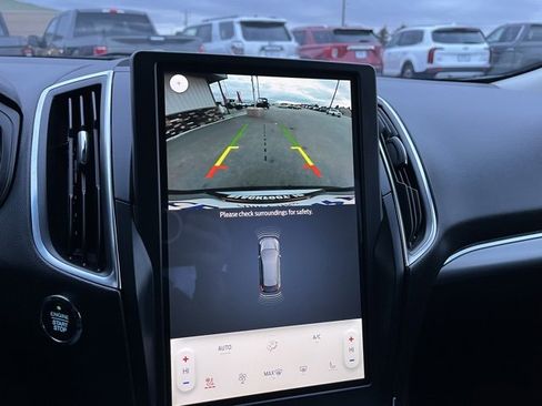 Used 2024 Ford Edge Titanium image 48