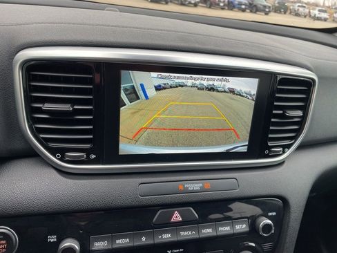 Used 2020 Kia Sportage EX image 19