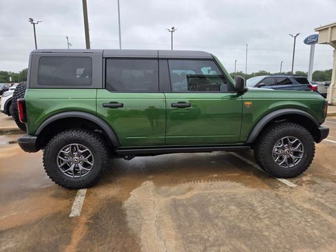 New 2025 Ford Bronco Badlands AWD/4WD image 4