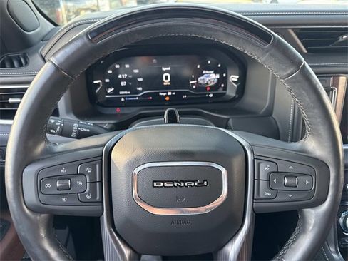 Used 2023 GMC Yukon Denali Ultimate image 31