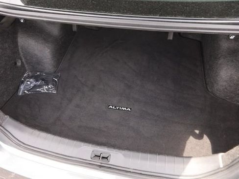 Certified 2025 Nissan Altima 2.5 SV FWD image 7