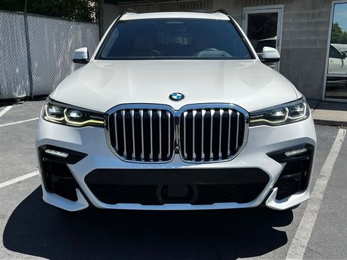 Used 2019 BMW X7 xDrive50i w/ M Sport Package AWD/4WD image 2