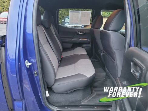 Used 2022 Toyota Tacoma TRD Off-Road w/ Technology Package image 16