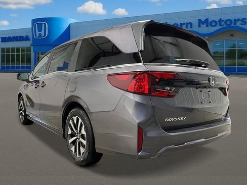 New 2026 Honda Odyssey EX-L image 3