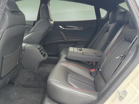 Certified 2023 Maserati Quattroporte Modena Q4 image 23