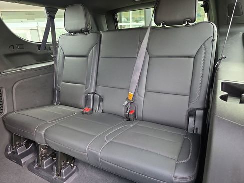 Used 2022 GMC Yukon XL Denali AWD/4WD image 12