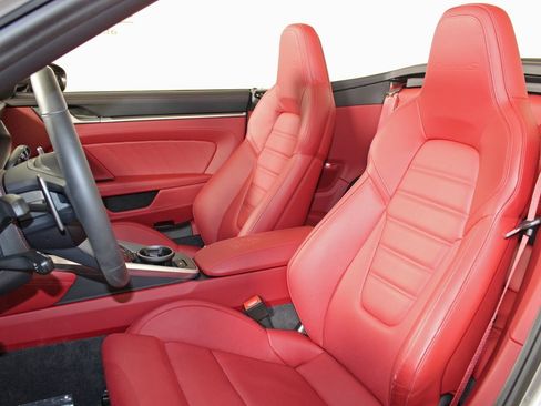 Used 2025 Porsche 911 Turbo S image 5