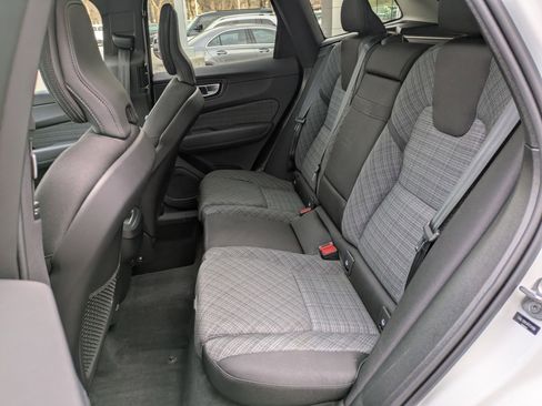 Certified 2024 Volvo XC60 B5 Core w/ Protection Package Premier image 28