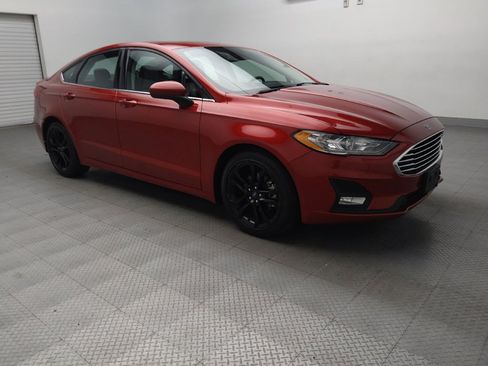 Used 2020 Ford Fusion SE w/ Equipment Group 151A image 13