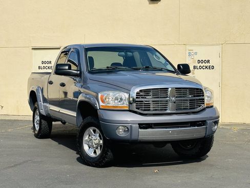 Used 2006 Dodge Ram 2500 Truck Laramie image 1