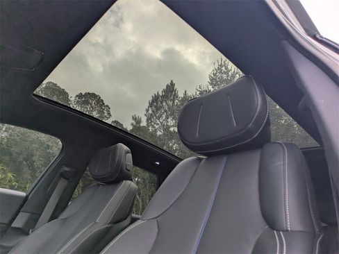 Used 2024 Cadillac Lyriq Luxury image 22