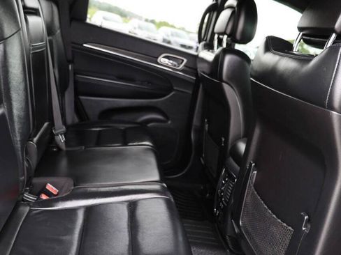 Used 2021 Jeep Grand Cherokee Limited AWD/4WD image 16