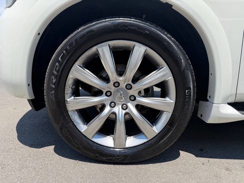 Used 2012 INFINITI QX56 2WD w/ Theater Pkg image 11