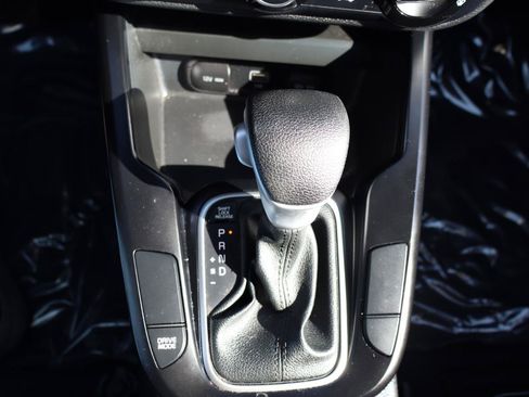 Used 2023 Kia Soul LX FWD image 24