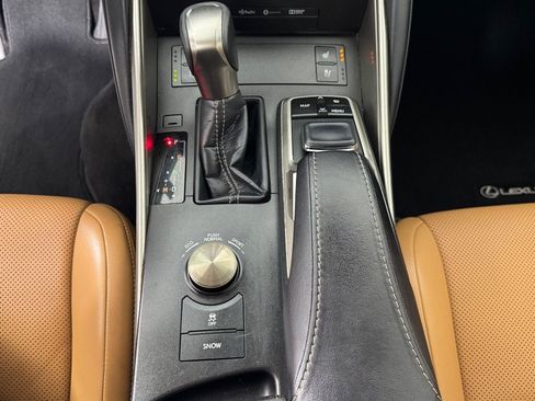 Used 2018 Lexus IS 300 AWD w/ Comfort Package image 17