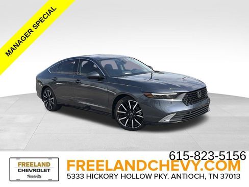 Used 2025 Honda Accord Touring image 1