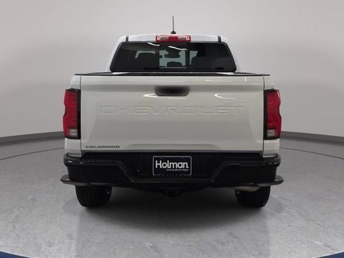 Used 2024 Chevrolet Colorado Z71 AWD/4WD image 7