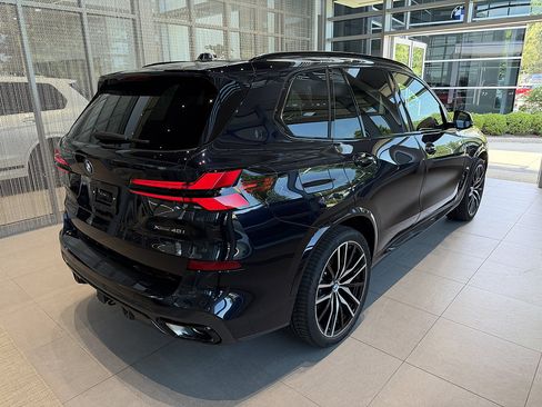 New 2026 BMW X5 xDrive40i w/ M Sport Package AWD/4WD image 6