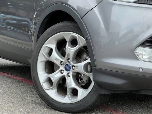 Used 2013 Ford Escape Titanium w/ Parking Technology Pkg AWD/4WD image 2