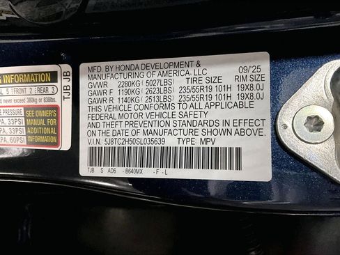 Used 2025 Acura RDX w/Technology Package image 37