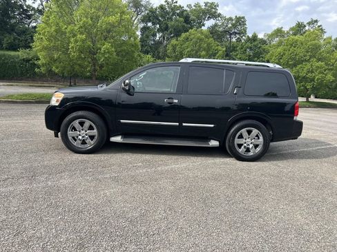 Used 2014 Nissan Armada Platinum w/ 2nd Row Captain Seat Package RWD image 4