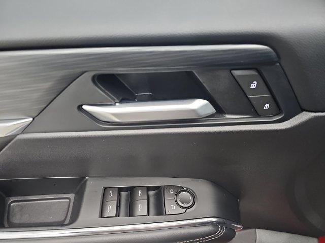 Used 2026 GMC Acadia Elevation w/ Black Edition FWD image 11