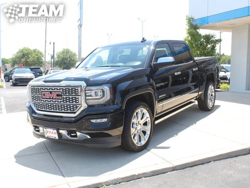 Used 2018 GMC Sierra 1500 Denali w/ Denali Ultimate Package AWD/4WD image 8