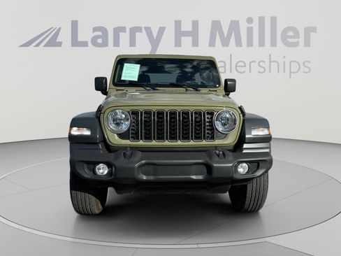 Used 2026 Jeep Wrangler Unlimited Sport AWD/4WD image 8