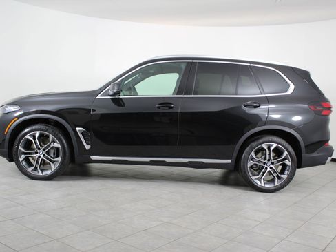 New 2026 BMW X5 sDrive40i w/ Climate Comfort Package image 2