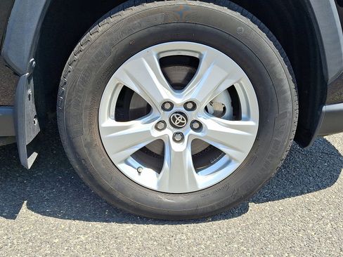 Certified 2021 Toyota RAV4 LE image 8