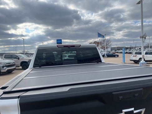 Used 2023 Chevrolet Silverado 1500 ZR2 w/ ZR2 Bison Edition image 13