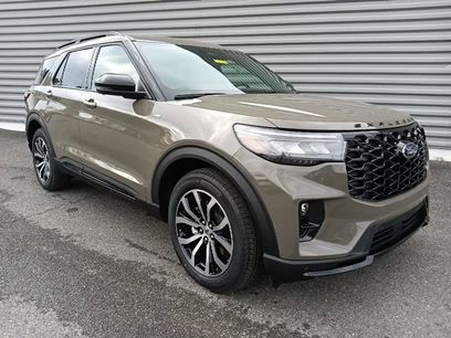 New 2026 Ford Explorer ST-Line w/ Premium Package