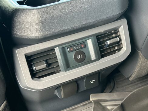 Used 2024 Ford F350 Lariat w/ Lariat Ultimate Package AWD/4WD image 17