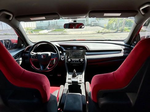 Used 2019 Honda Civic Type R image 7