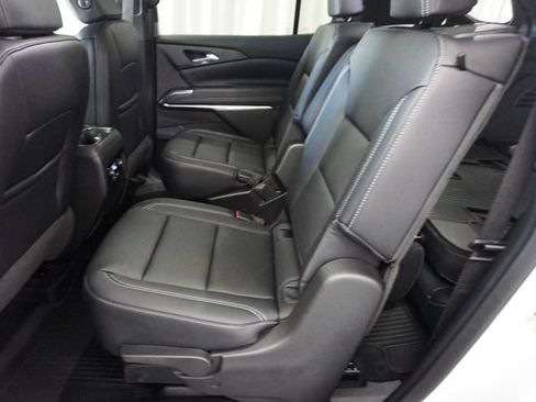 New 2026 Chevrolet Traverse LT w/ Driver Confidence Package FWD image 11