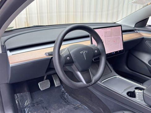 Used 2023 Tesla Model 3 Standard Range RWD image 15
