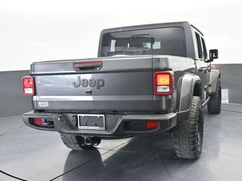 Used 2022 Jeep Gladiator Sport image 5