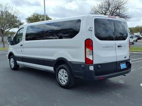 Used 2024 Ford Transit 350 XLT image 10