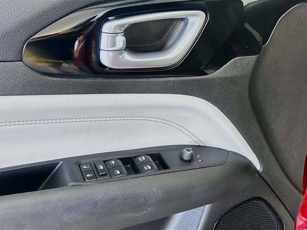 Used 2025 Jeep Compass Limited AWD/4WD image 18