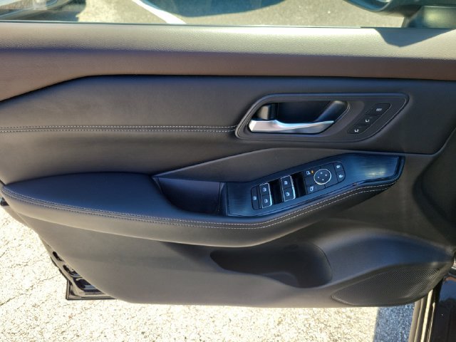 Used 2023 Nissan Rogue SL w/ SL Premium Package AWD/4WD image 18