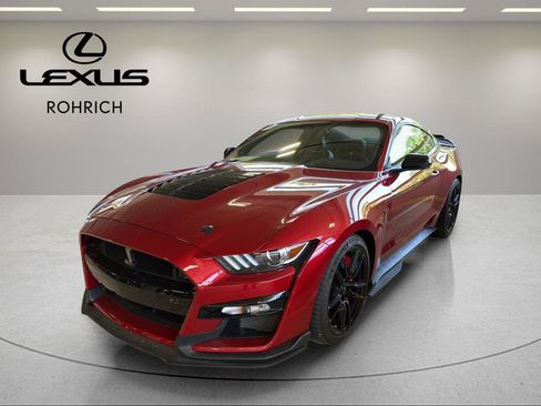 Used 2020 Ford Mustang Shelby GT500 w/ Technology Package RWD image 1