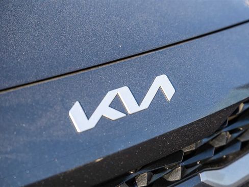 Used 2023 Kia Forte LX image 5