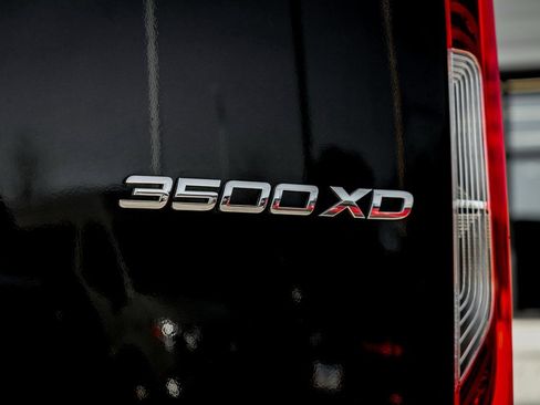 Used 2022 Mercedes-Benz Sprinter 3500 image 9