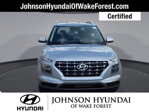 Certified 2026 Hyundai Venue SEL FWD image 3