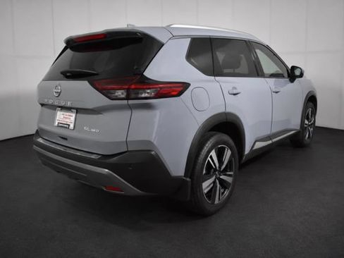 Used 2023 Nissan Rogue SL AWD/4WD image 4
