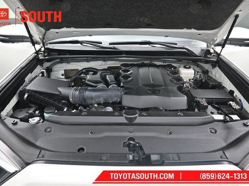 Used 2023 Toyota 4Runner Limited AWD/4WD image 35