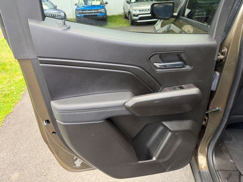 Used 2024 GMC Canyon Elevation w/ Elevation Premium Package RWD image 21